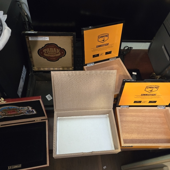 Assorted Cigar Boxes - Picture 2 of 2